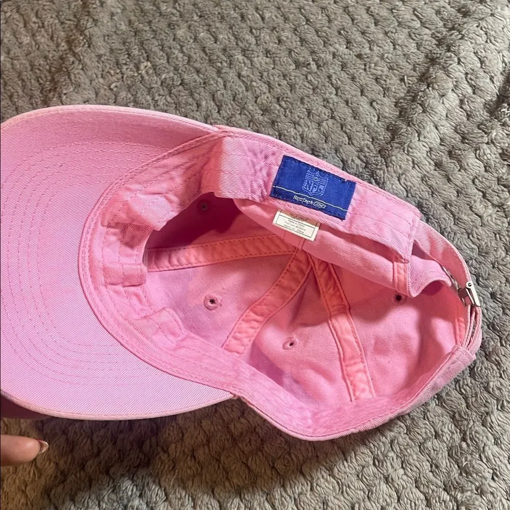 Pink Chicago Bears hat, Reebok brand - Picture 5 of 5